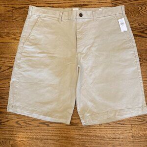 Gap Men's shorts - khaki size 36, 10" inseam - NWT